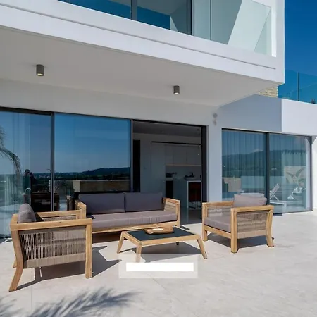 Golden Shore Villa Pafos