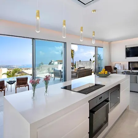 Βίλα Golden Shore *