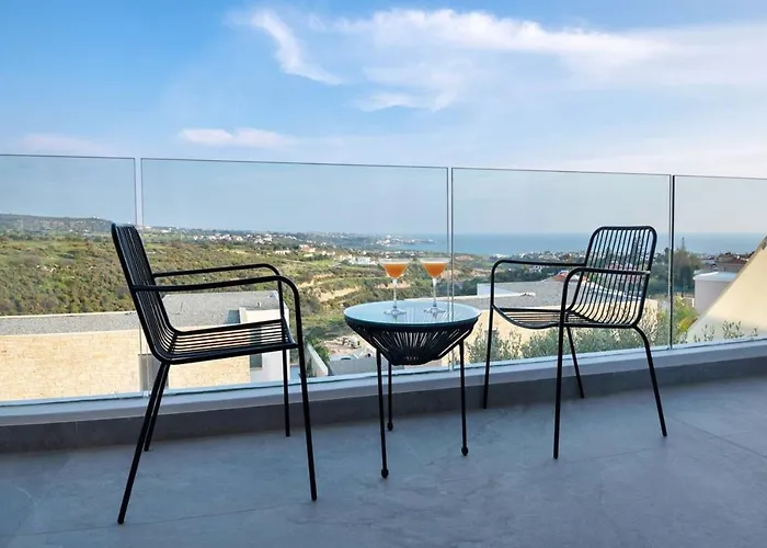 Villa Golden Shore *