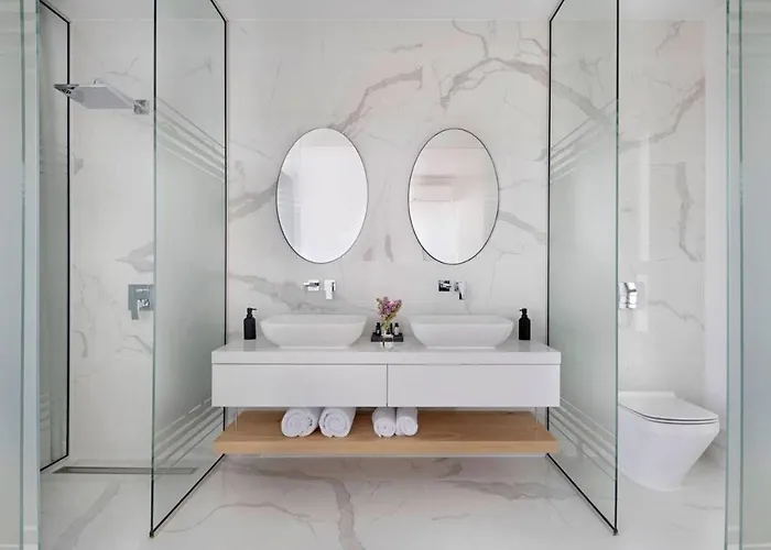 Villa Golden Shore *